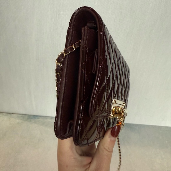 🍇CC WOC🍇Chanel cc burgundy patent leather wallet on chain - Picture 5 of 10